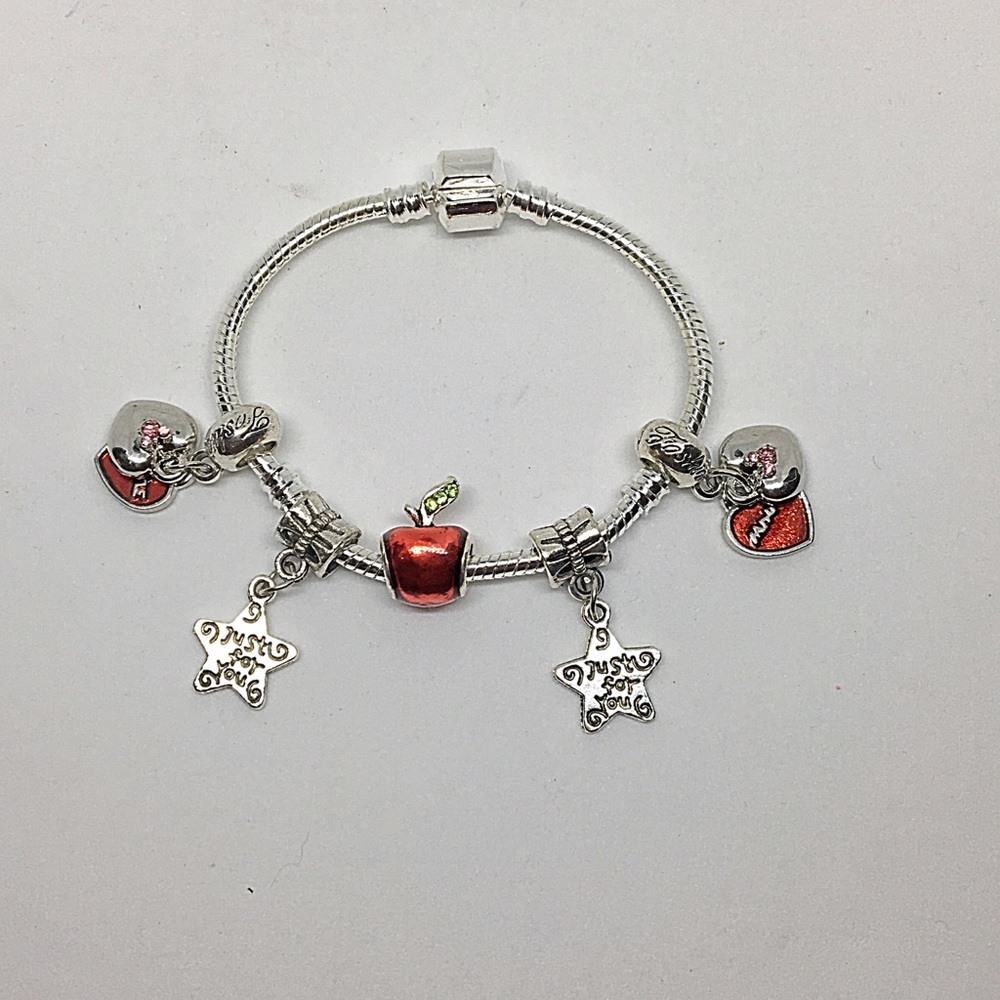 Charm bracelet